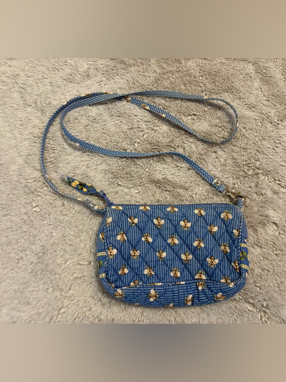Vera Bradley Vintage Bee Print Quilted Purse